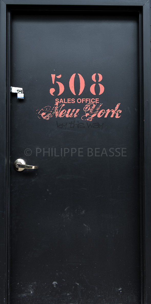 508 Black door 